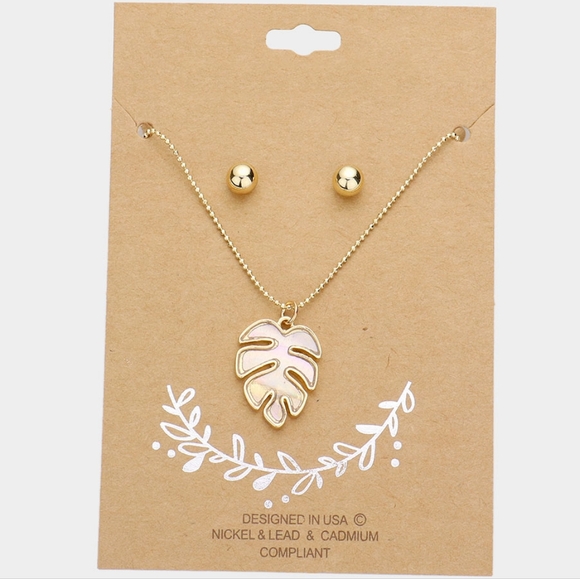 Gold Mother Of Pearl Tropical Leaf Pendant Necklace Chain Set Jewelry - Picture 1 of 3